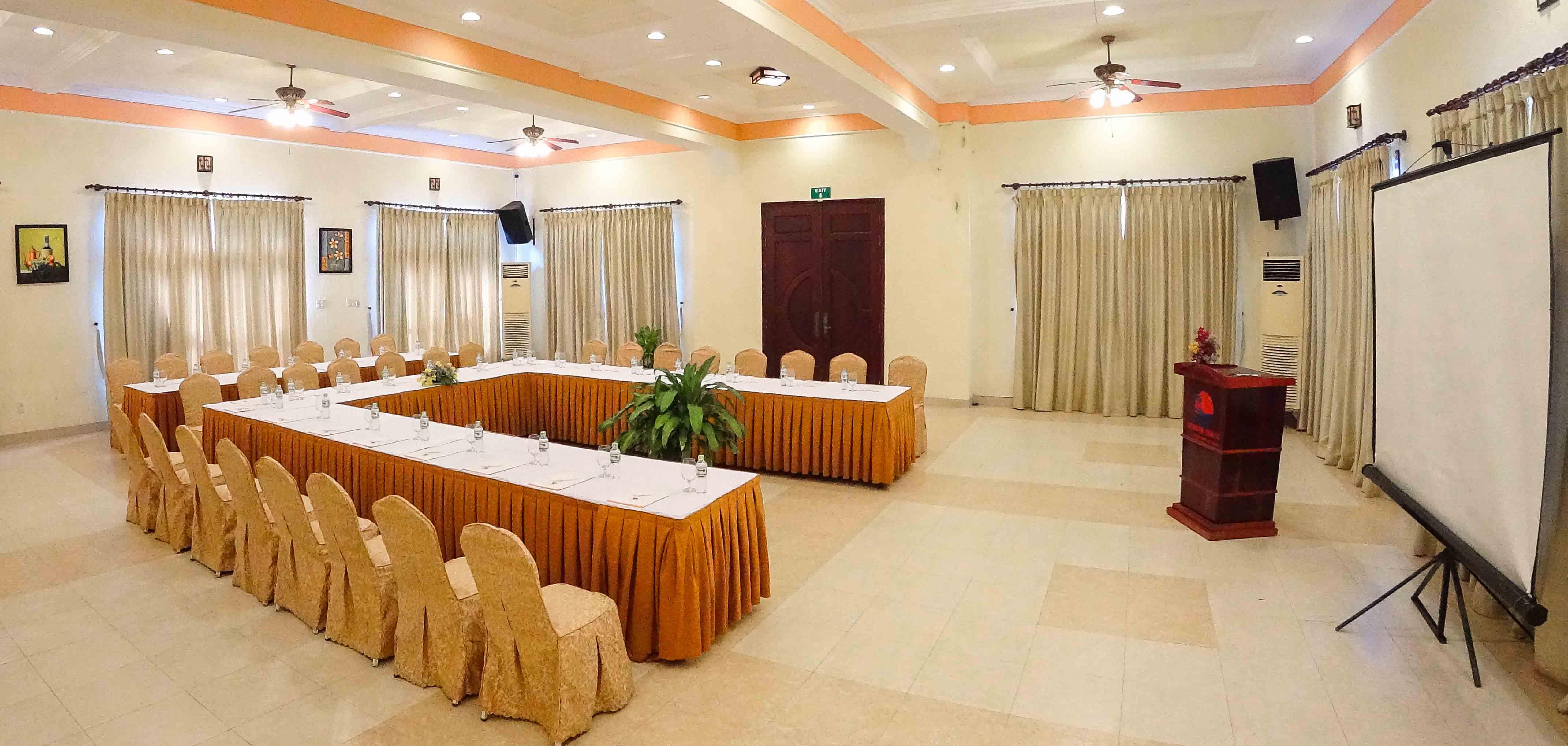 Golden Coast Resort & Spa Phan Thiet Exteriör bild