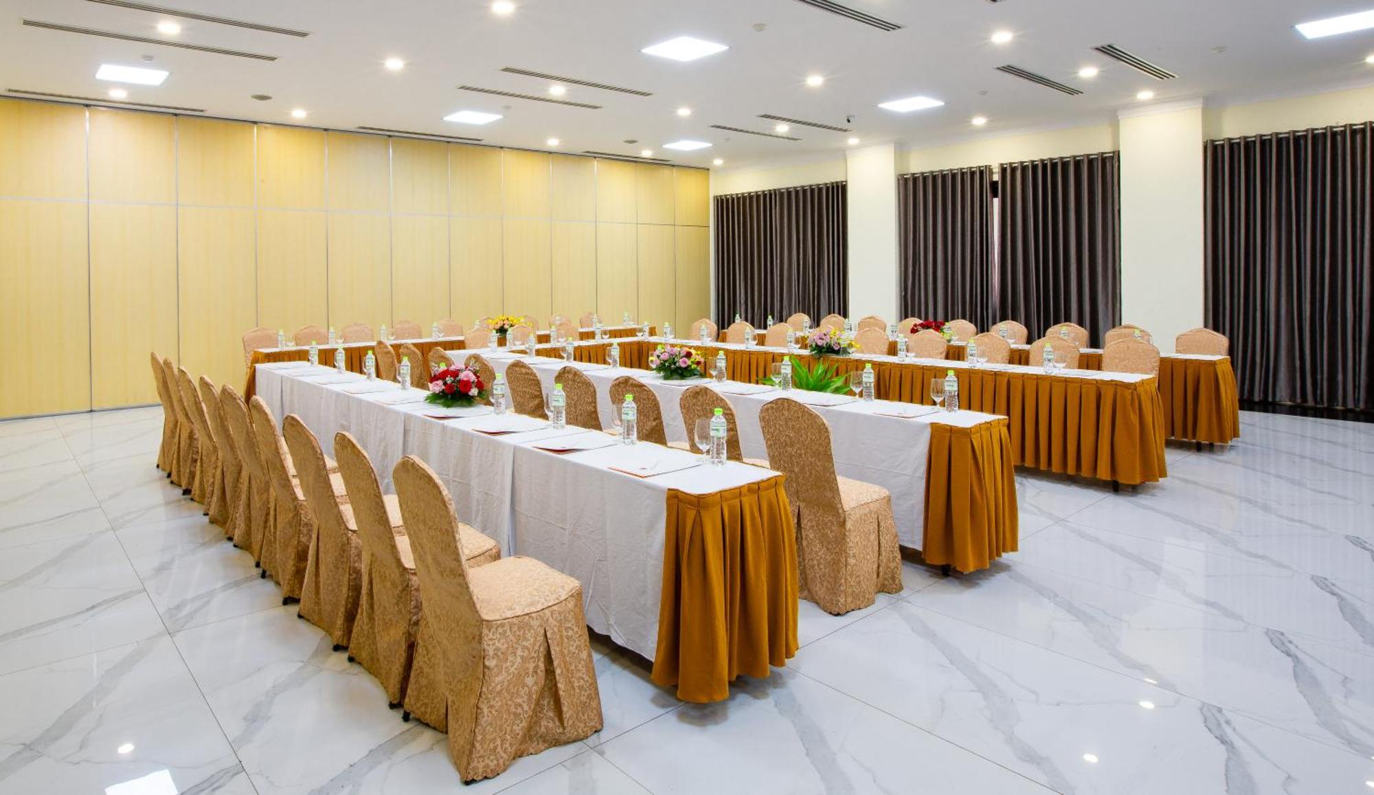 Golden Coast Resort & Spa Phan Thiet Exteriör bild